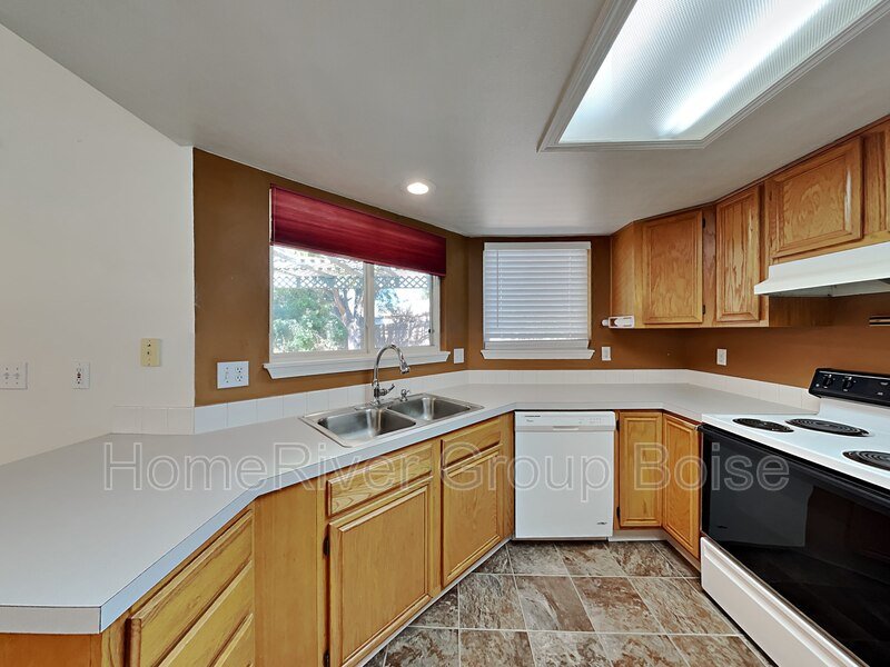 Apply Now! 5600 S Tecoma Pl Boise ID 83716 property image