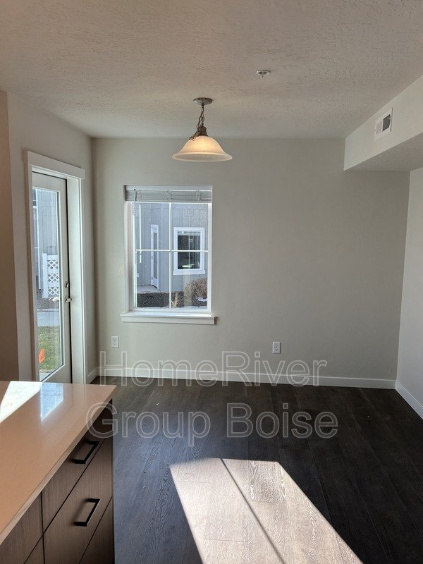 Apply Today! 225 S Roaming Ln Apt 103 Kuna ID 83634 property image