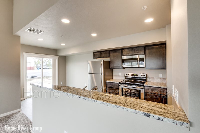 Apply Today! 859 E Wandering Ln Apt 104 Kuna, ID 83634 property image