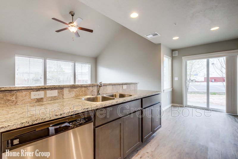 Apply Today! 859 E Wandering Ln Apt 104 Kuna, ID 83634 property image