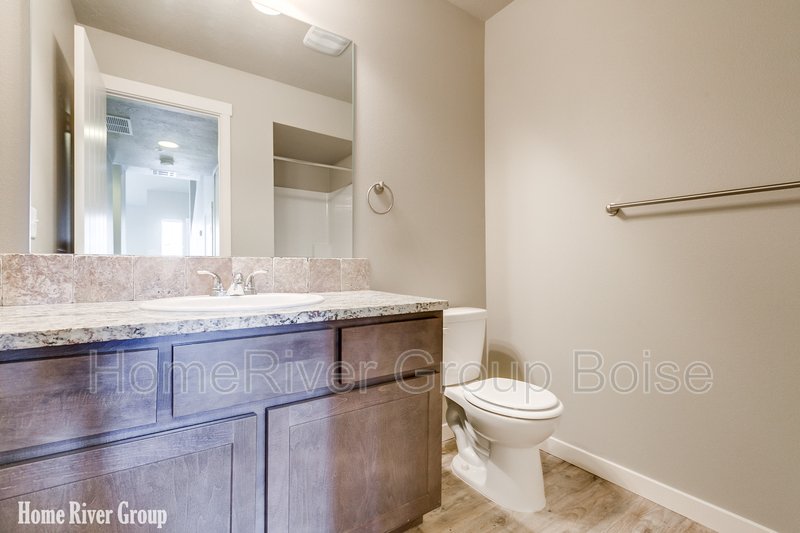 Apply Today! 859 E Wandering Ln Apt 104 Kuna, ID 83634 property image