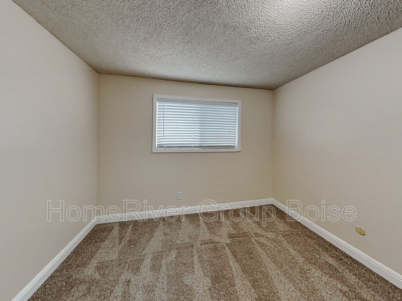 Apply Today! 106 N Homedale Ave Caldwell, ID 83605 property image