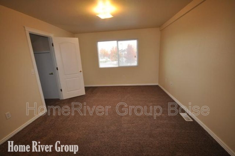 Apply Today! 1913 Lexis Ln Apt 103 Nampa, ID 83686- property image