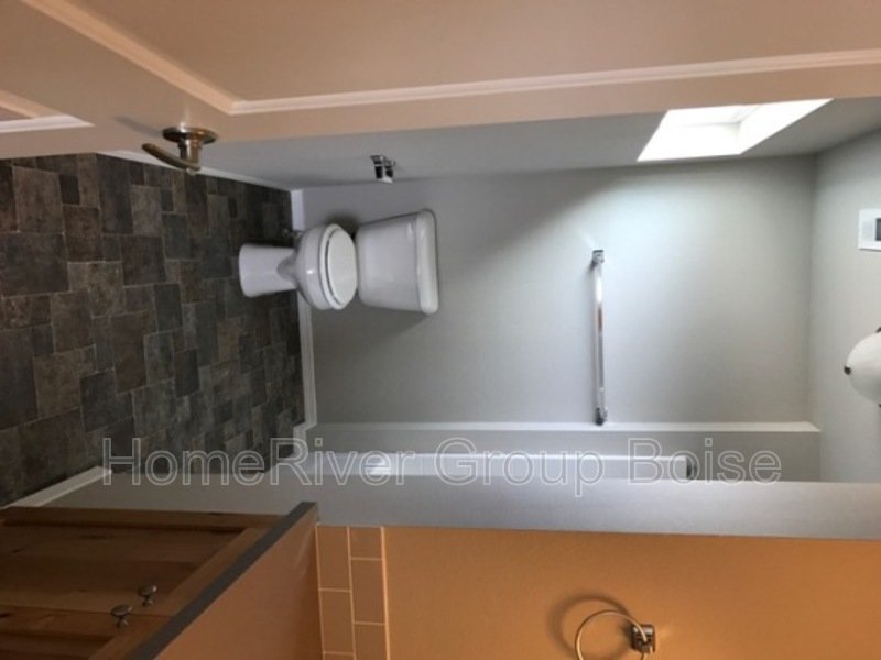 Apply Today! 1322 Edgewater Circle 202 Nampa, ID 83686 property image