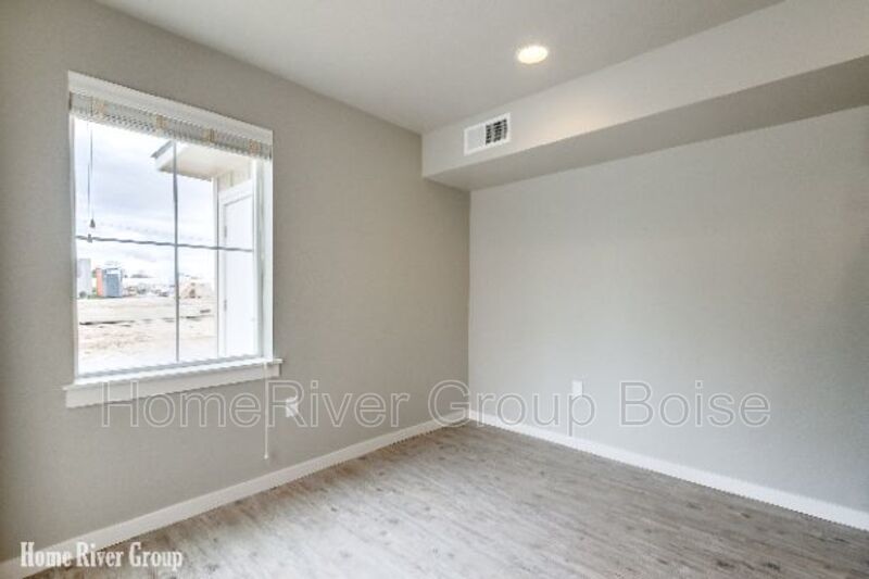 Apply Now! 931 E Wandering Lane 103 Kuna, ID 83634 property image