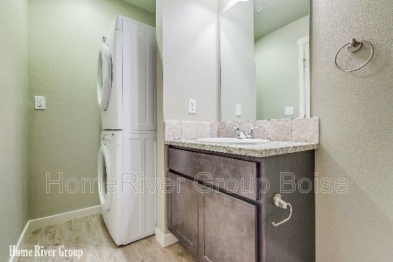 Apply Now! 931 E Wandering Lane 103 Kuna, ID 83634 property image