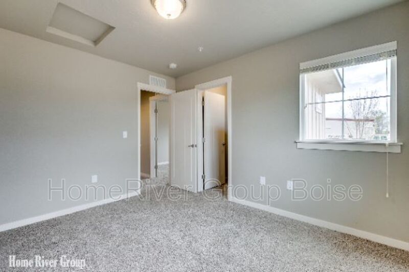 Apply Now! 931 E Wandering Lane 103 Kuna, ID 83634 property image