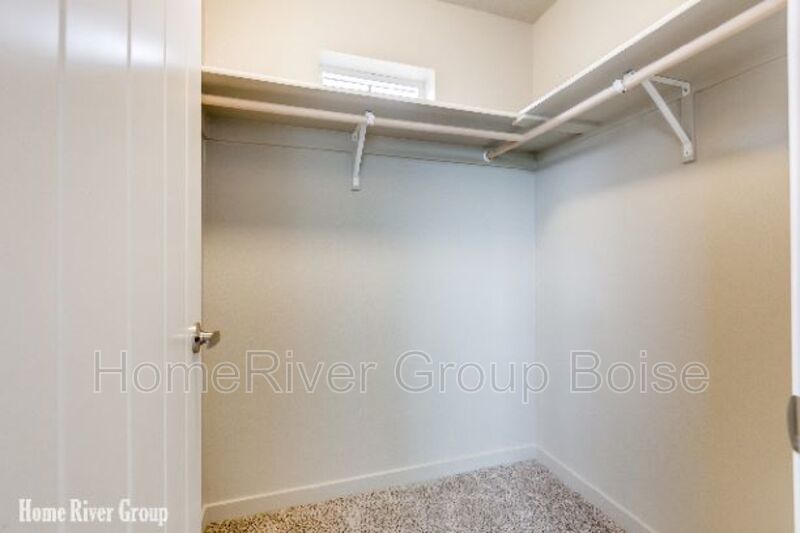 Apply Now! 931 E Wandering Lane 103 Kuna, ID 83634 property image