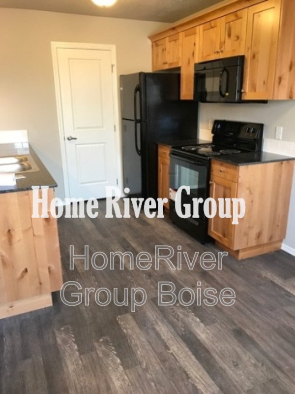 Apply Today! 1330 Edgewater Circle 201 Nampa, ID 83686 property image