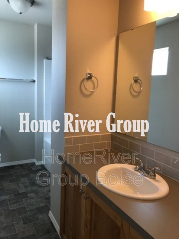 Apply Today! 1330 Edgewater Circle 201 Nampa, ID 83686 property image