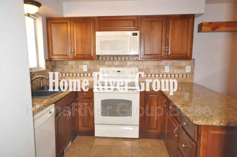 Apply Today! 1982 E Old Saybrook Ln Boise ID 83706 property image