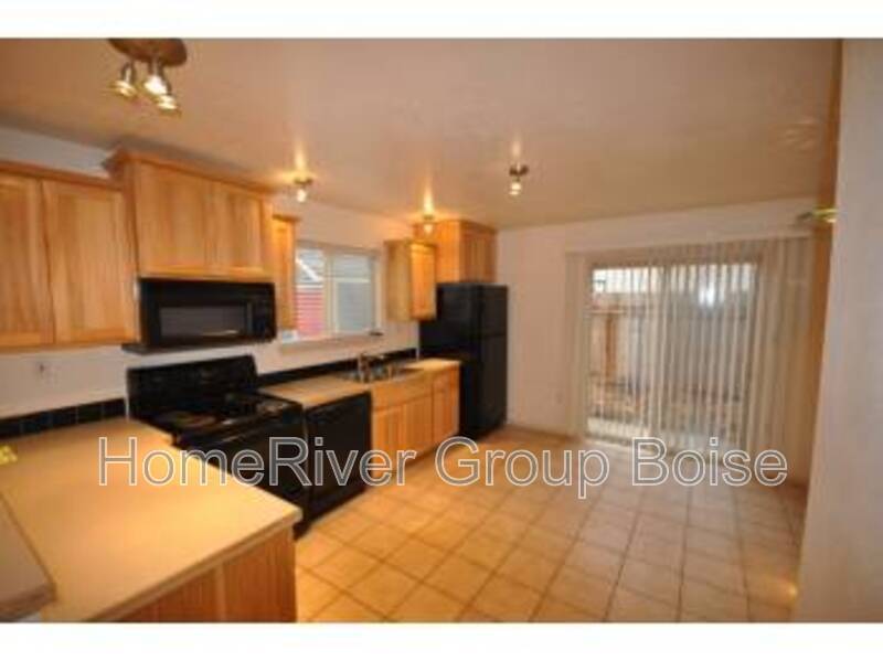 Apply Today! 2296 Kootenai 101 Boise ID 83705 property image