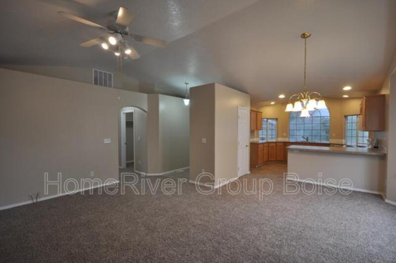Charming 3-Bedroom Home with Vaulted Ceilings and Spacious Backyard property image
