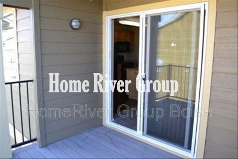 Beautiful 2 Bed, 2 Bath Apartment in the Heart of Meridian! property image