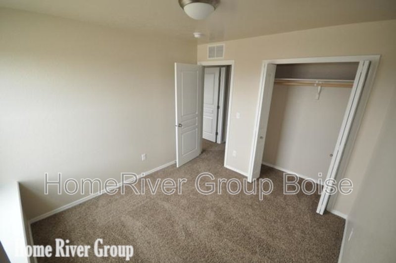 Charming Craftsman Home Near Community Pool and Park! property image