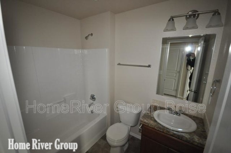 Charming Craftsman Home Near Community Pool and Park! property image