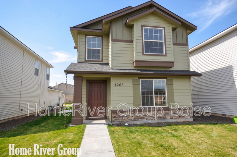 Charming Craftsman Home Near Community Pool and Park! property image